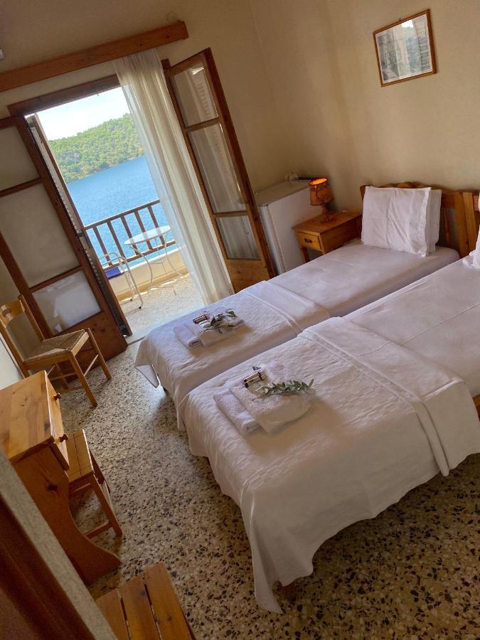 Blue Bay Hotel Milina Exterior photo